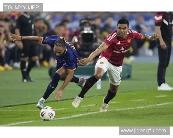 近期足球界悲痛消息哪位明星球员不幸离世引发广泛关注